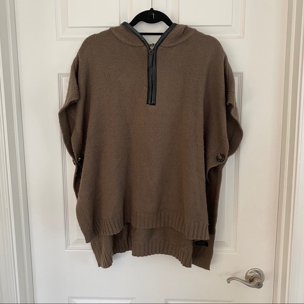 Super cute sweater poncho w/ faux leather trip
